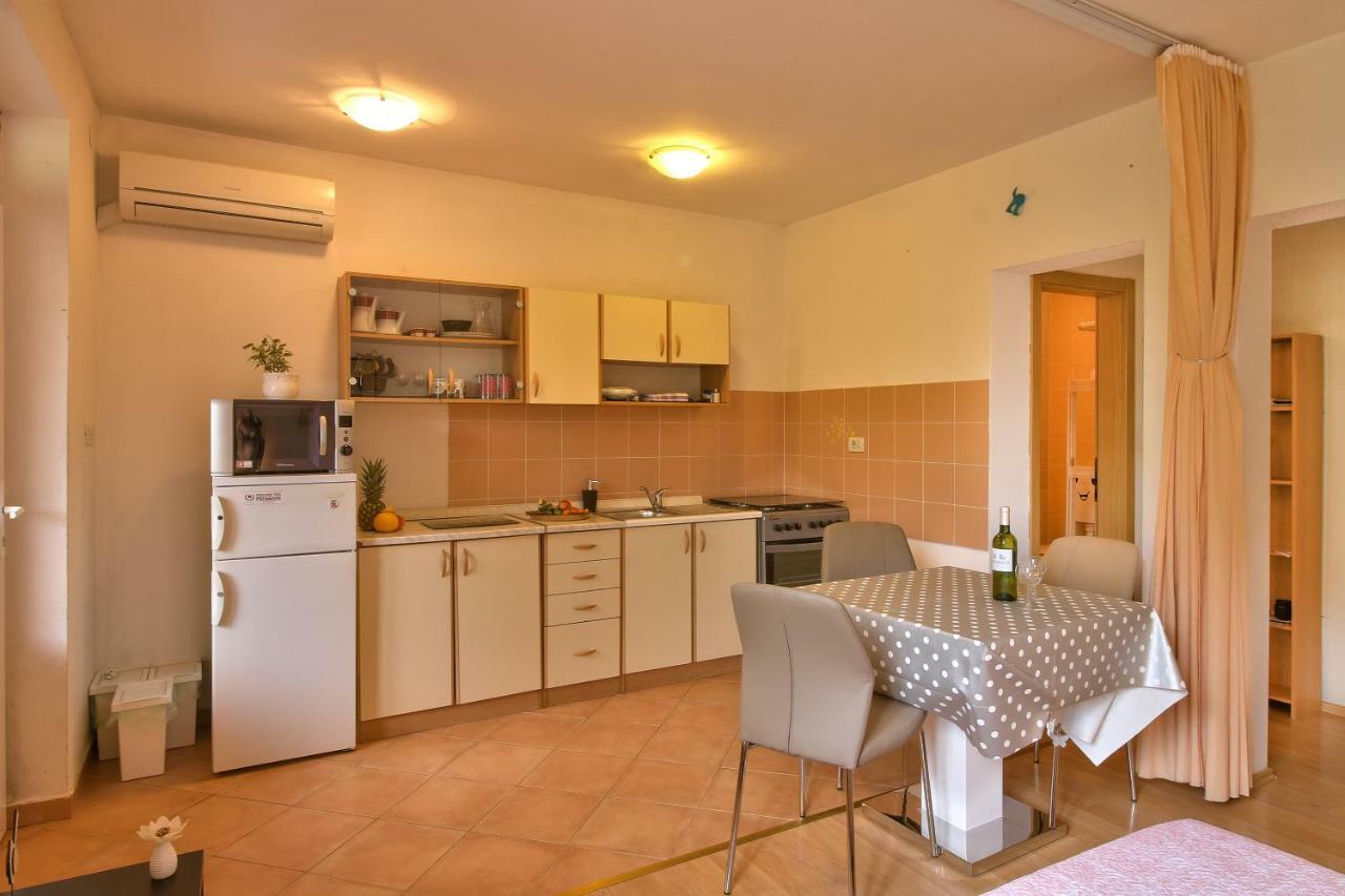 Apartment Borik Pola Esterno foto